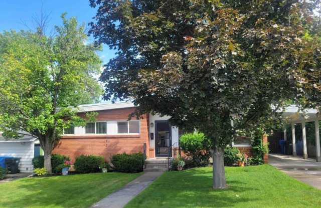 1352 Jane St photos photos