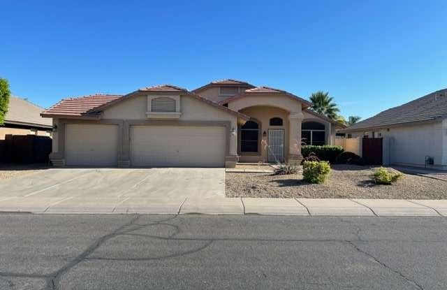 1132 E Constitution Dr photos photos