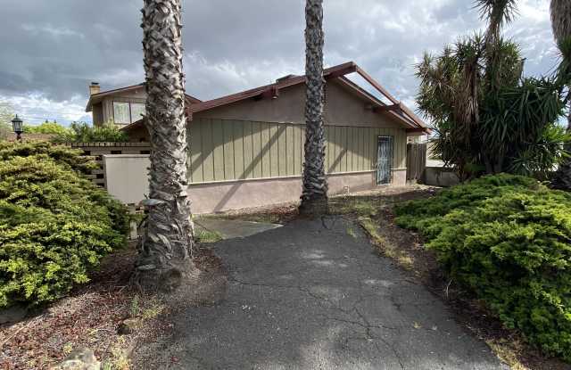 1413 Robertson Boulevard - 1413 Robertson Boulevard, Chowchilla, CA 93610