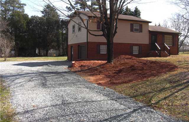 3 Bed 1.5 Bath w/ 1 car Garage photos photos