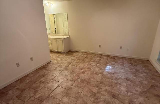 288 Stonebridge Court Gallery 4