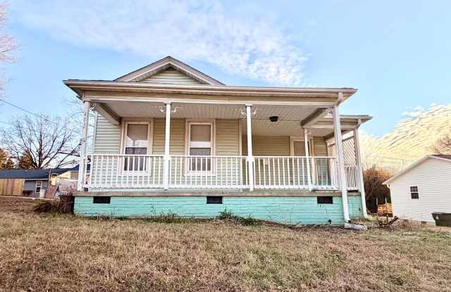 Charming 2-Bedroom Home in Thomasville, NC photos photos