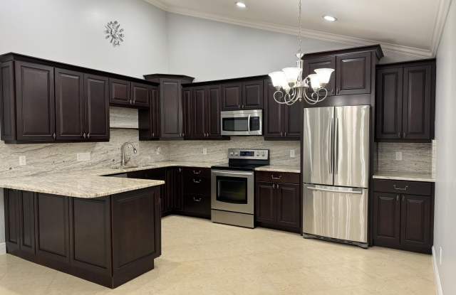 5372 EAGLE LAKE Drive Gallery 1
