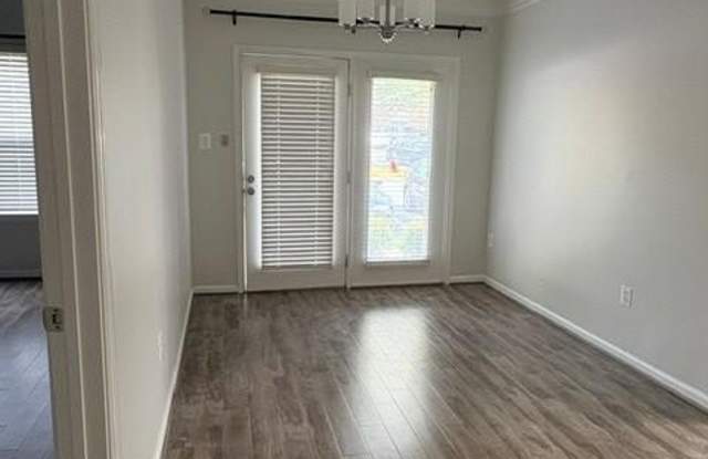 6541 GRANGE LN #201 Gallery 4