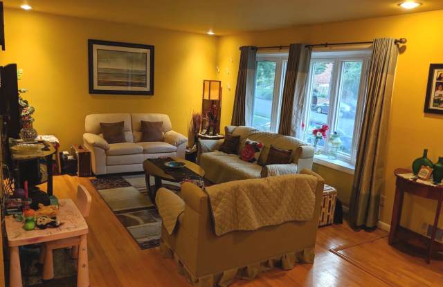 5217 EASTON DRIVE Gallery 4