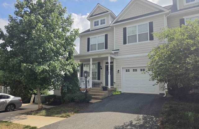 2441 WINTHROP DR Gallery 1