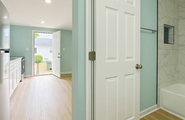 13 Brookwood Ave Nw Gallery 2