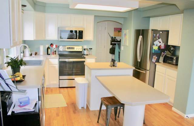 1228 Laurenwood Way Gallery 2