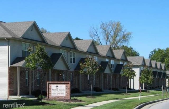 Sydney Creek Townhomes - 641 Johnson Hill Rd, Collinsville, IL 62234