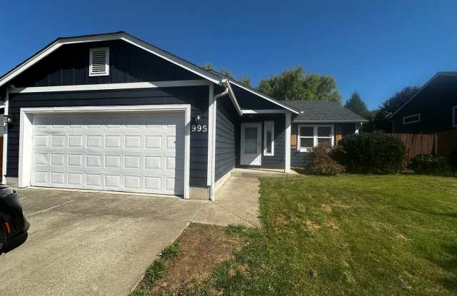 3 bedroom 2 bath home in Green photos photos