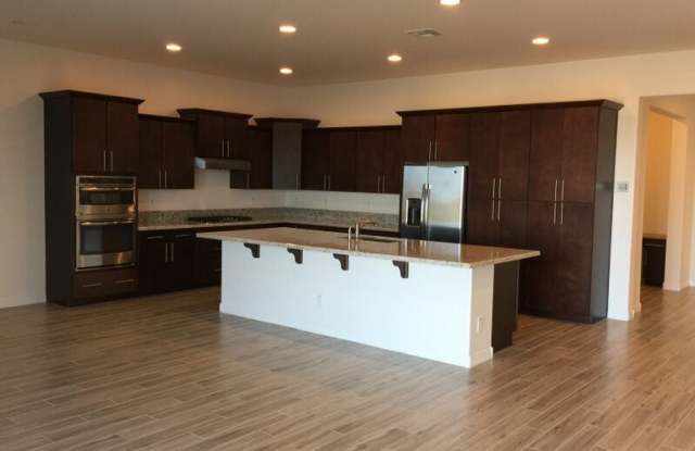 12124 S 186th Dr Gallery 2