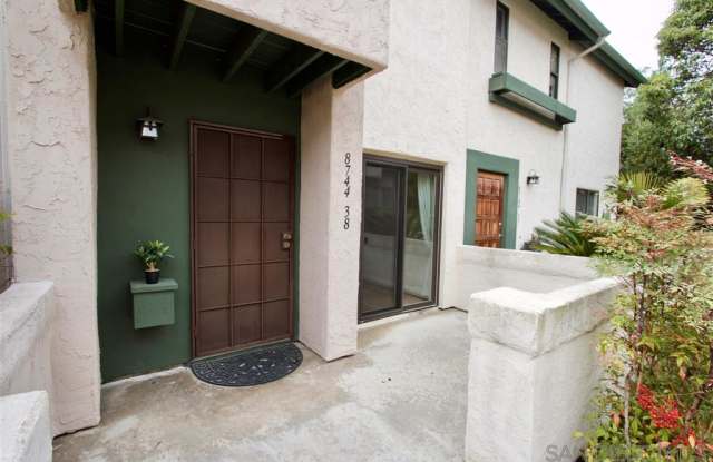8744 Villa La Jolla Dr Gallery 3