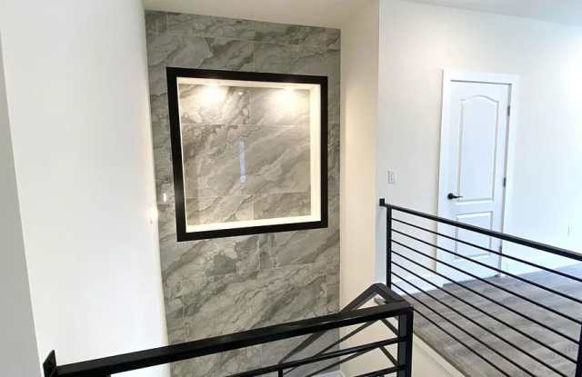 821 Diamond Street photos photos
