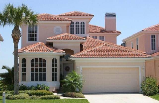 202 SAND KEY ESTATES Drive Gallery 2