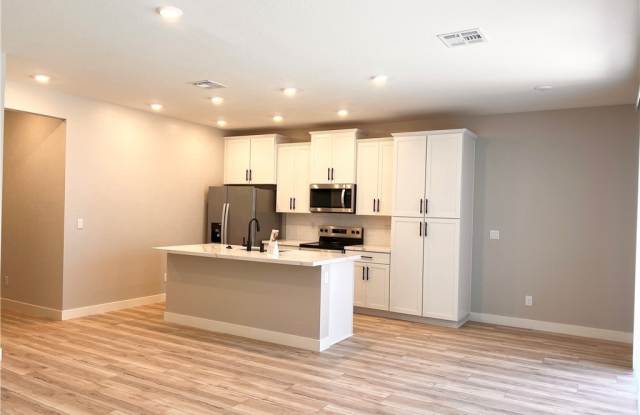 3232 Lahontan Street Gallery 4