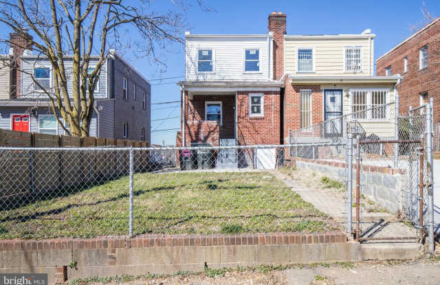 1889 ALABAMA Avenue SE Gallery 3