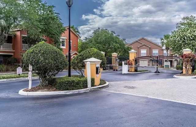 8818 VILLA VIEW Circle Gallery 2