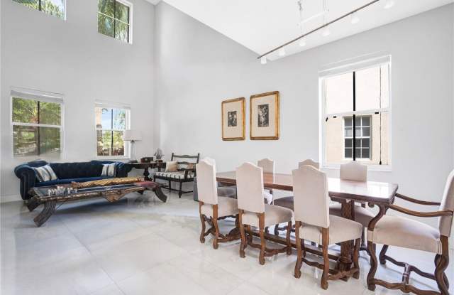 1570 Elm Grove Road Gallery 3