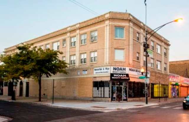 6306 S Artesian Avenue Gallery 3