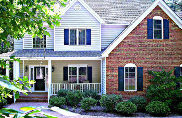 3-4 BR / 2.5 BA Lovely Two-Story in The Highlands photos photos