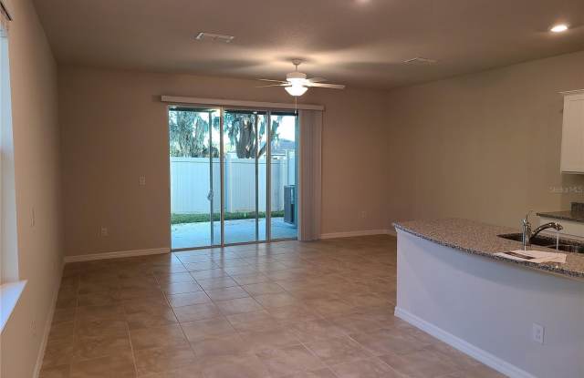 5130 SYLVESTER LOOP Gallery 4