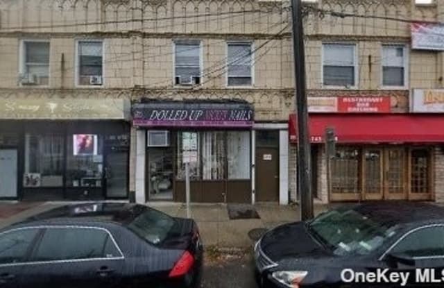 246-08 Jericho - 246 Jericho Turnpike, Bellerose Terrace, NY 11001