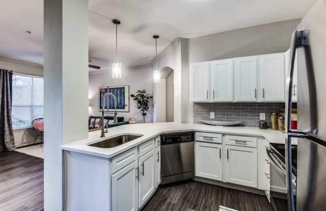 Aventura on Briar Forest Gallery 3