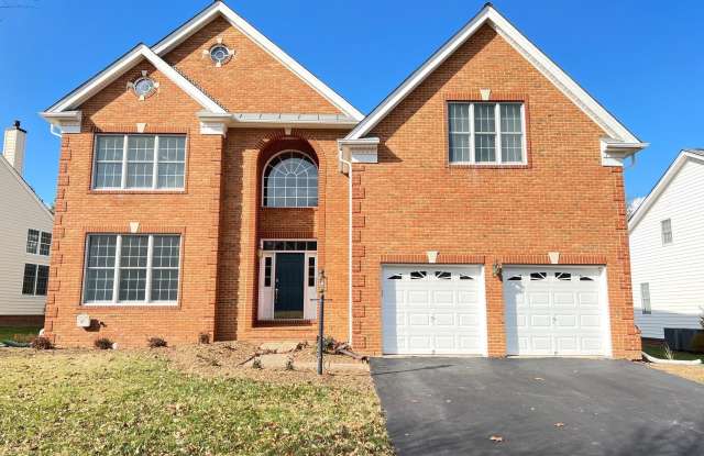 5920 INTERLACHEN Court Gallery 1