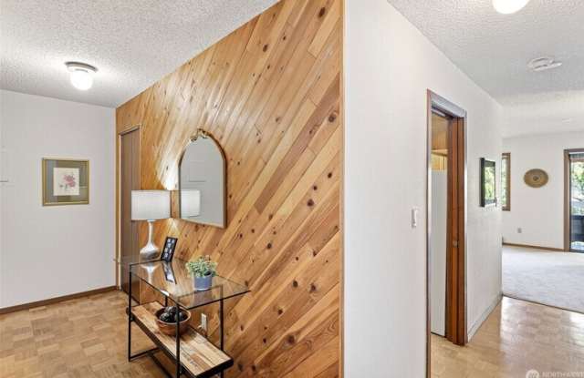 12840 SE 40th Ct Gallery 3