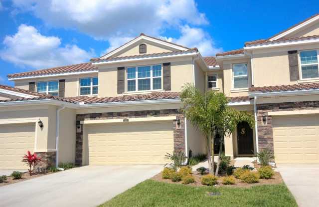 551 52ND TERRACE N - 551 52nd Ter N, St. Petersburg, FL 33703
