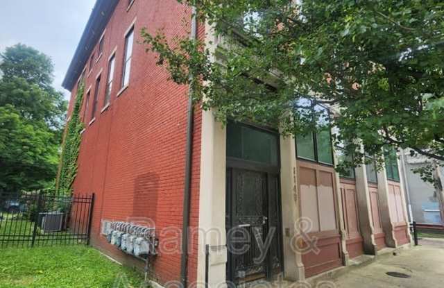 114 W St Catherine St photos photos