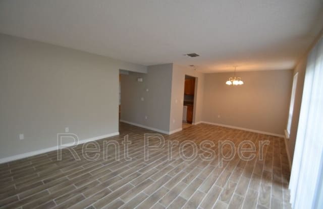 4007 Dijon Dr - 4007 Dijon Drive, Orlando, FL 32808