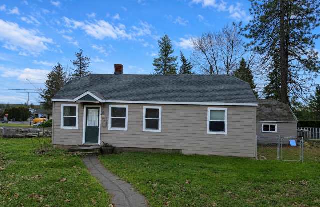 Charming 2-Bedroom Corner Lot Home in Cheney! photos photos