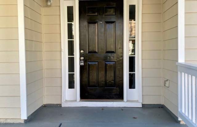 4544 Parkway Circle Gallery 2