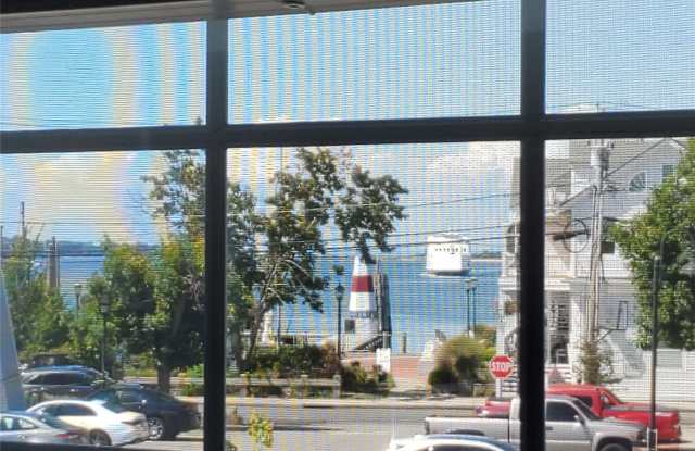 100 Mariners Way photos photos