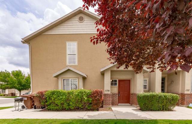 Beautiful Townhouse in Great Location! photos photos