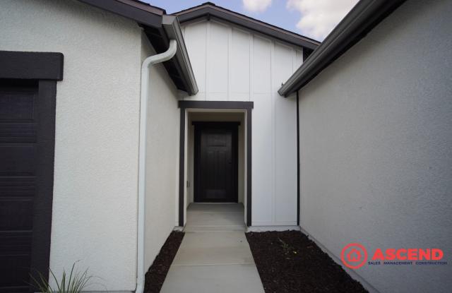 Newly-Built Home Near Mira Monte Highschool! Gallery 3