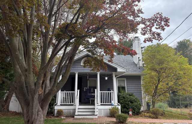 45 Central Parkway - 45 Central Parkway, Huntington, NY 11743