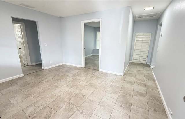 2835 Evans Avenue Gallery 4