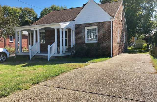 1825 Hilliard rd - 1825 Hilliard Road, Lakeside, VA 23228