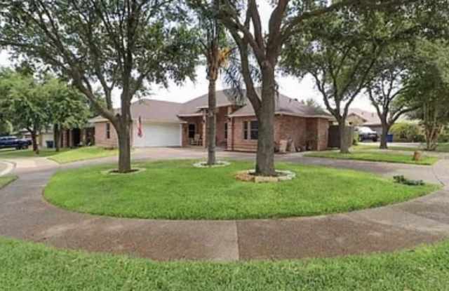 405 Wrenpoint photos photos