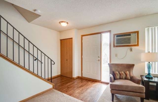 Eagle Creek Townhomes Gallery 3