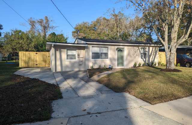 1620 Guinyard Way photos photos