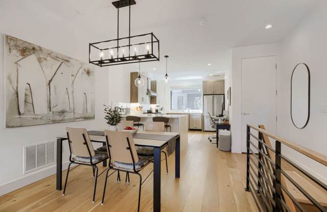 Stylish 2BR Boulder Retreat | Rooftop Deck & Prime Location photos photos