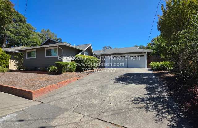 Charming and well maintained 3BD/2BA Home Near Doyle Park photos photos