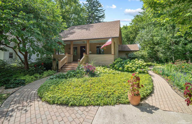 923 Ash Street photos photos