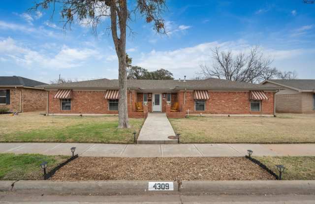 4309 SCOTTSDALE LANE Gallery 1
