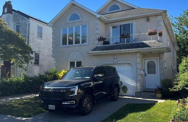 646 E Beech Street photos photos