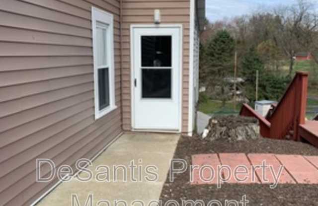 2061 Broadhead Rd photos photos
