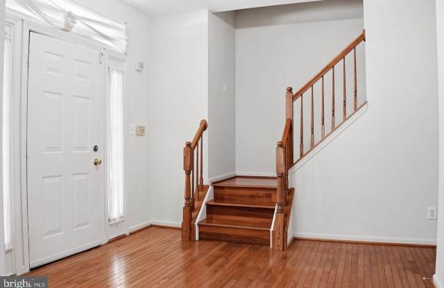 5704 ALLWOOD Court Gallery 4